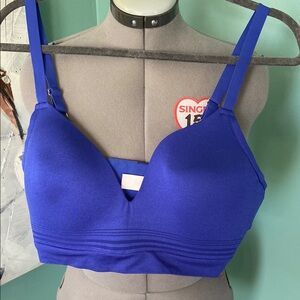Blue Seamless Bra with Supportive Straps